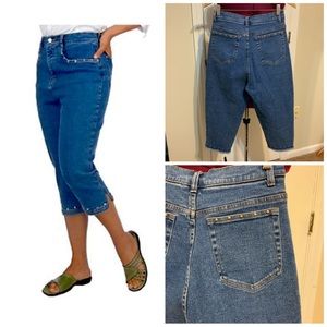 Like New Denim & Co Capri Jeans W/Rhinestone in Hem & Pockets High Rise …
